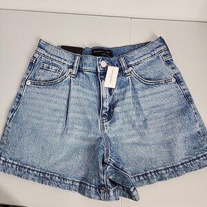 NEW Banana Republic Size 26/2 Women's Blue High Rise Straight Denim Shorts